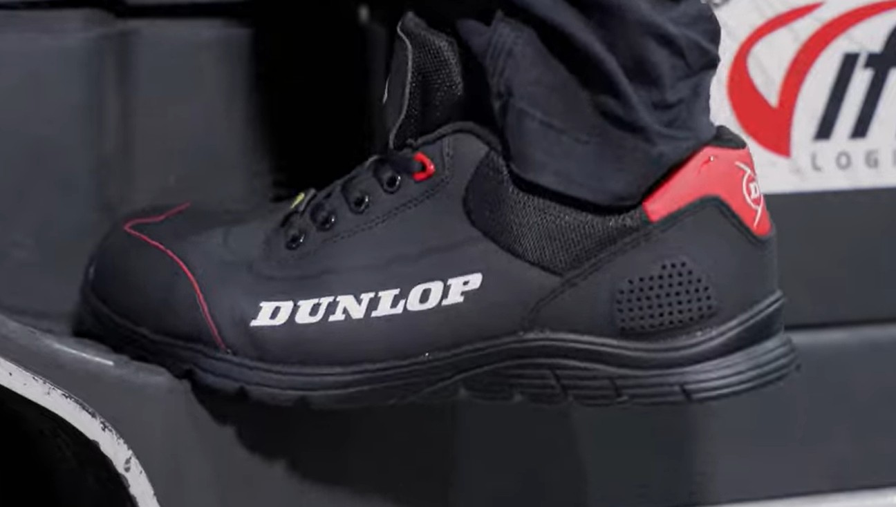 dunlop_mattblack_turvakenkä_topsafe5